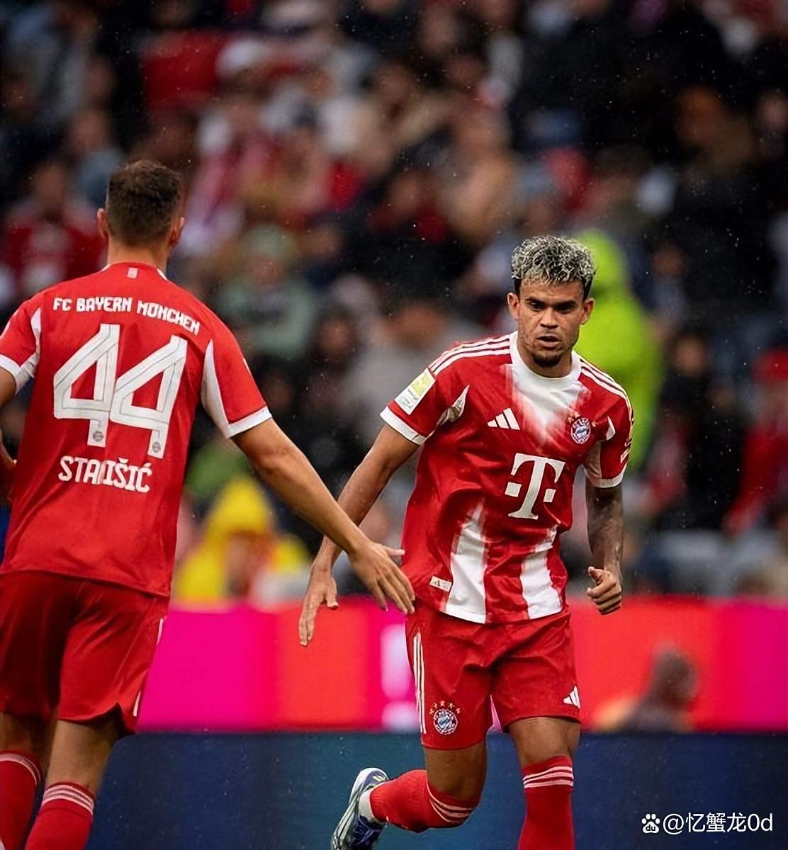 包含今夜意甲焦点战,拜仁慕尼黑刷新队史纪录,话题不断,细节决定成败的词条 包含今夜意甲焦点战,拜仁慕尼黑刷新队史纪录,话题不断,细节决定成败的词条